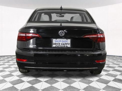 Used 2020 Volkswagen Jetta SE w/ SE Cold Weather Package FWD image 16