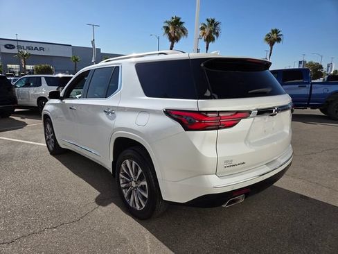 Certified 2023 Chevrolet Traverse Premier w/ LPO, Floor Liner Package FWD image 4