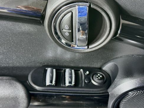 Used 2022 MINI Cooper S w/ Driver Assistance Package FWD image 24