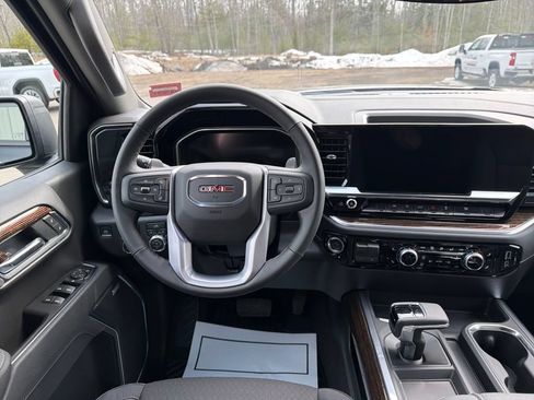 New 2026 GMC Sierra 1500 Elevation w/ Preferred Package AWD/4WD image 17