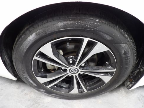 Used 2021 Nissan Sentra SV image 22