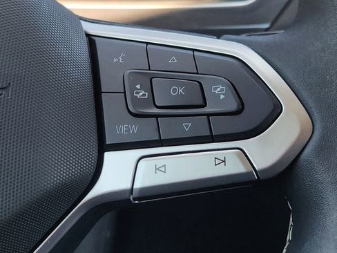 Used 2024 Volkswagen Tiguan Wolfsburg Edition image 29