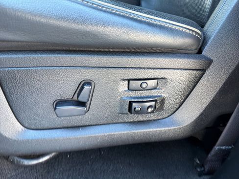 Used 2017 RAM 1500 Limited image 18