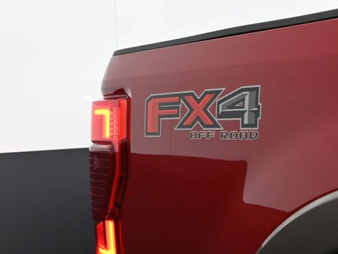 Used 2022 Ford F250 King Ranch w/ FX4 Off-Road Package image 49