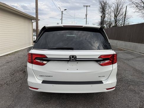 Used 2023 Honda Odyssey Elite image 8
