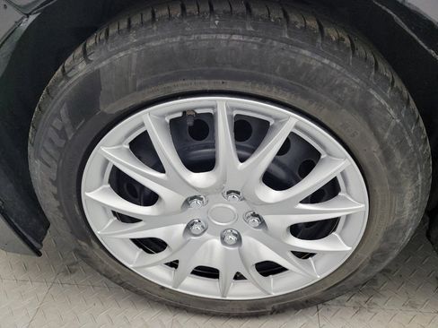 Used 2024 Toyota Corolla LE image 31