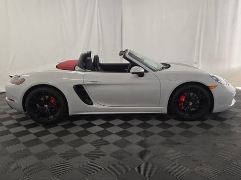 Certified 2025 Porsche 718 Boxster S RWD image 8