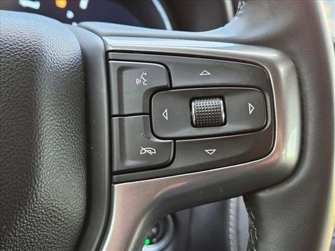 Used 2024 Chevrolet Suburban Z71 w/ Luxury Package image 12