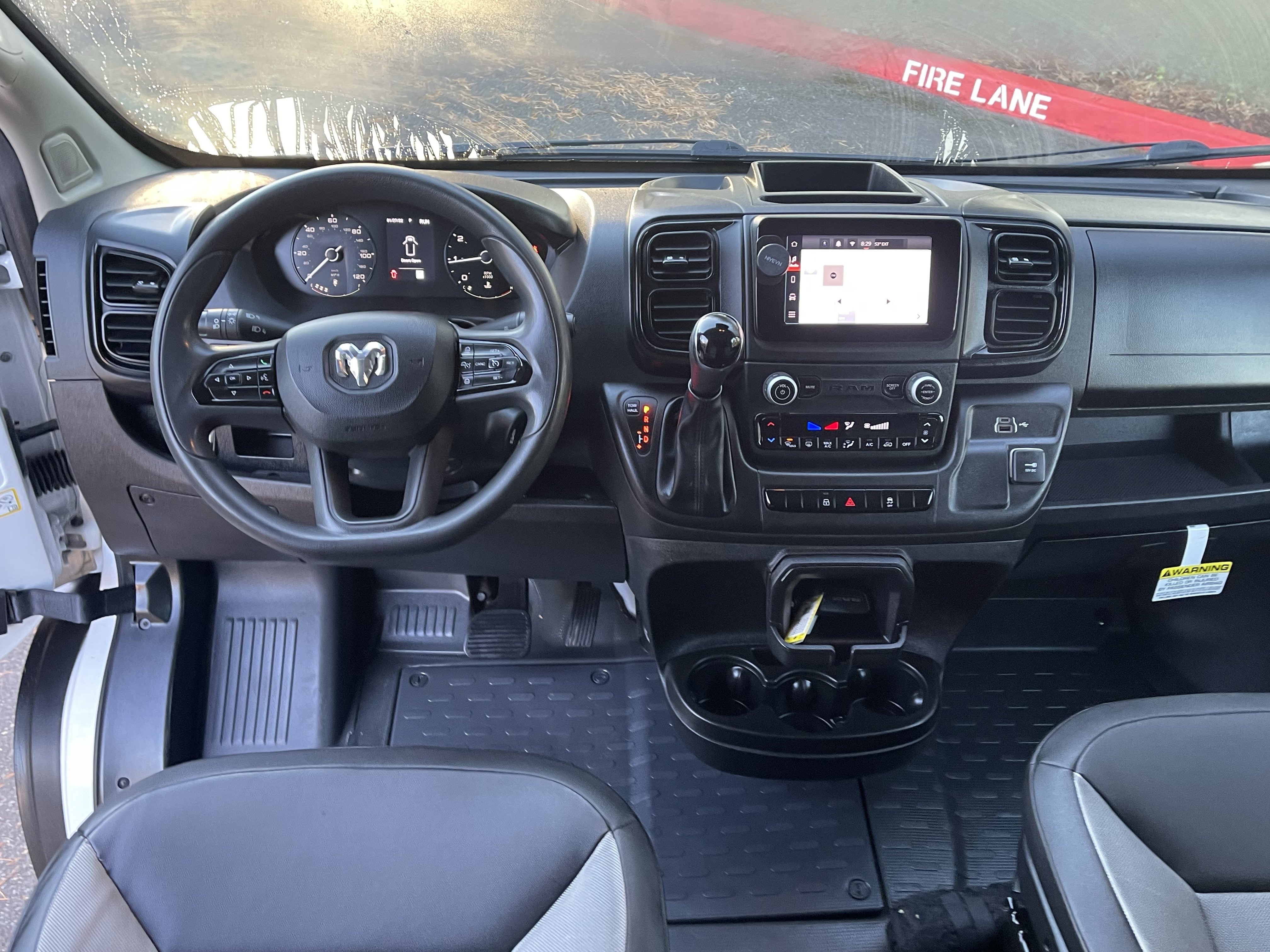 Used 2025 RAM ProMaster 2500 w/ Convenience Group FWD image 13