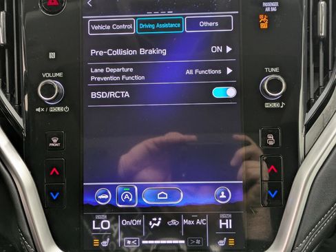 Used 2021 Subaru Legacy Premium image 7