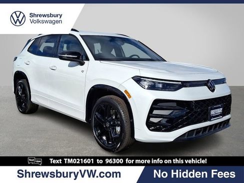 New 2026 Volkswagen Tiguan SE R-Line image 1