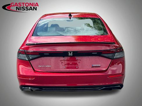 Used 2023 Honda Accord Sport image 7
