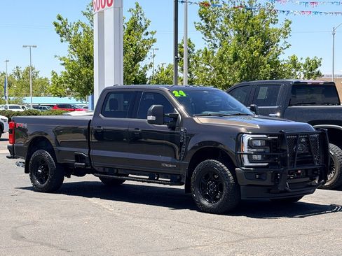 Used 2024 Ford F350 XLT w/ XLT Premium Package AWD/4WD image 4