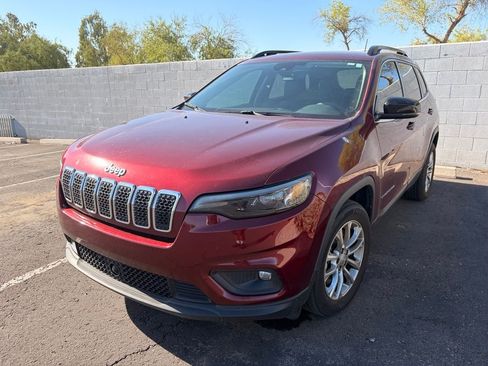 Used 2022 Jeep Cherokee Latitude Lux FWD image 2