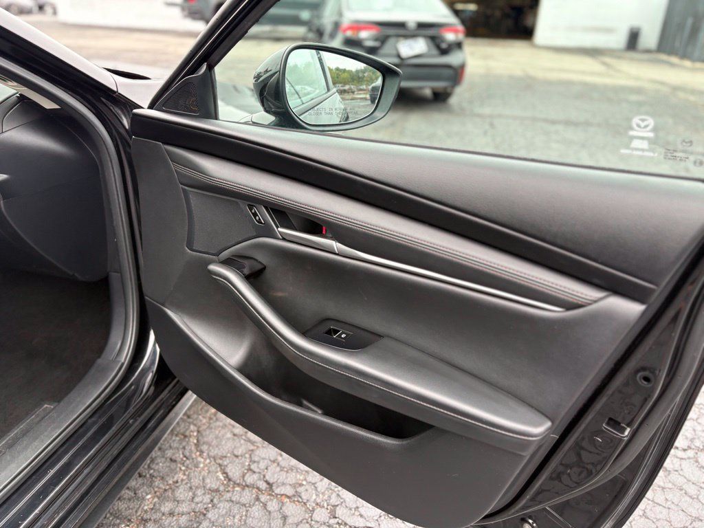 Used 2024 MAZDA MAZDA3 s FWD image 12
