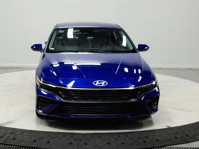 Used 2025 Hyundai Elantra Limited