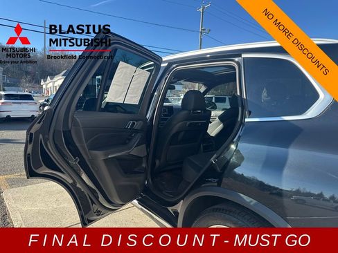 Used 2024 BMW X5 xDrive40i w/ Premium Package image 19