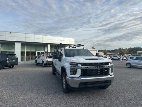 Used 2023 Chevrolet Silverado 2500 LT image 4