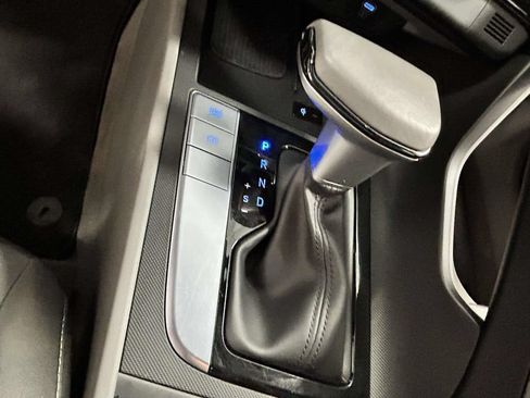 Certified 2025 Hyundai Elantra Sport FWD image 17