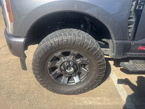 Used 2023 Ford F250 Lariat w/ Lariat Ultimate Package image 5