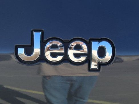 Used 2023 Jeep Grand Cherokee L Laredo image 21