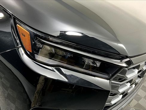 New 2026 Honda Pilot TrailSport image 8