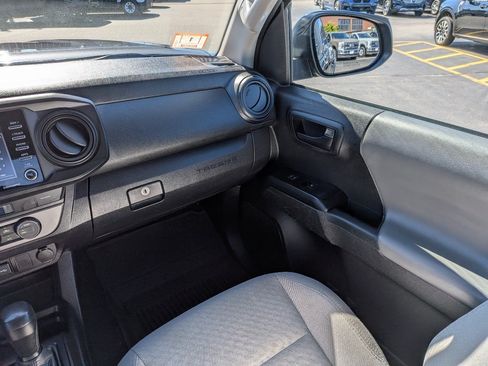 Used 2021 Toyota Tacoma SR w/ SX Package AWD/4WD image 17