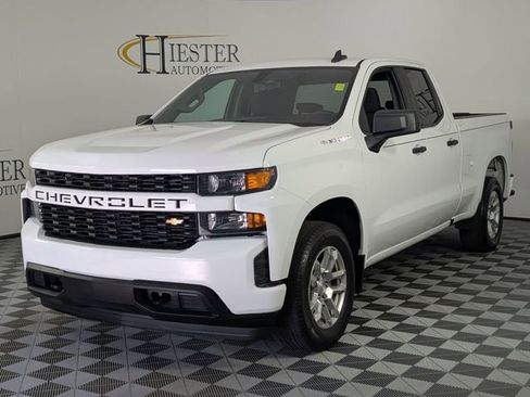 Used 2022 Chevrolet Silverado 1500 Custom image 4