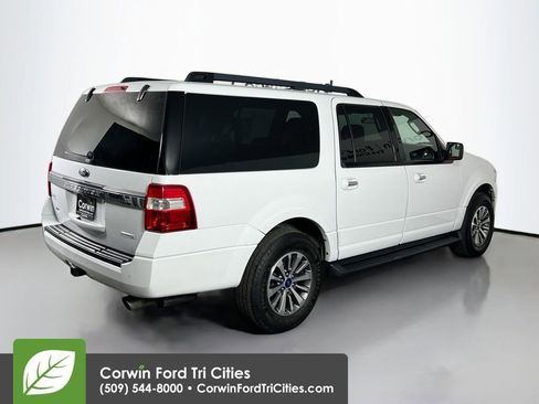 Used 2017 Ford Expedition EL XLT w/ Equipment Group 202A AWD/4WD image 16