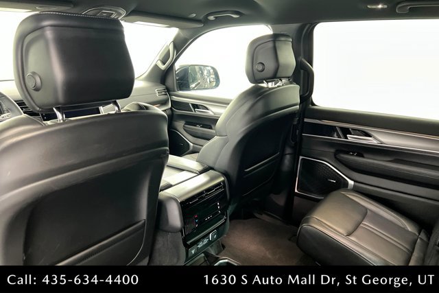 Used 2025 Jeep Wagoneer Series II AWD/4WD image 19