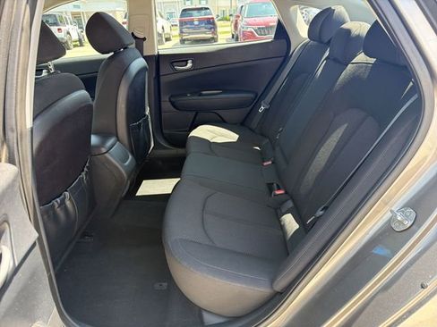Used 2016 Kia Optima LX FWD image 23