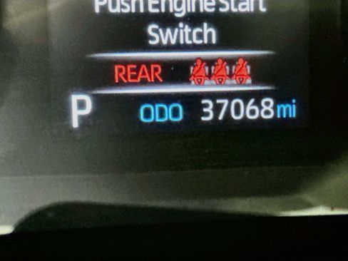 Used 2020 Toyota RAV4 XLE FWD image 19