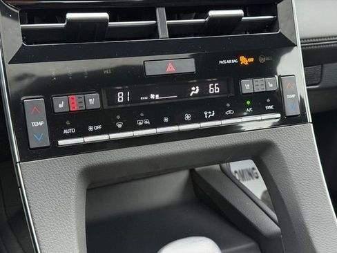 Used 2020 Toyota Avalon Touring w/ Advanced Safety Package image 20