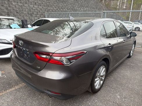 Used 2023 Toyota Camry LE image 3