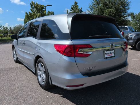 Used 2018 Honda Odyssey EX image 4