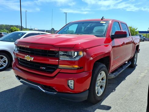 Used 2017 Chevrolet Silverado 1500 LT w/ All Star Edition image 3