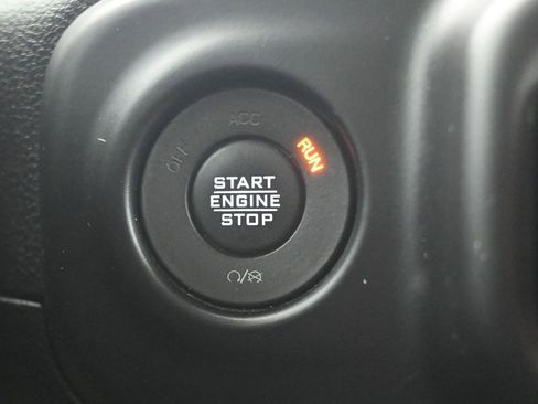 Used 2023 Jeep Wrangler Sport S image 23