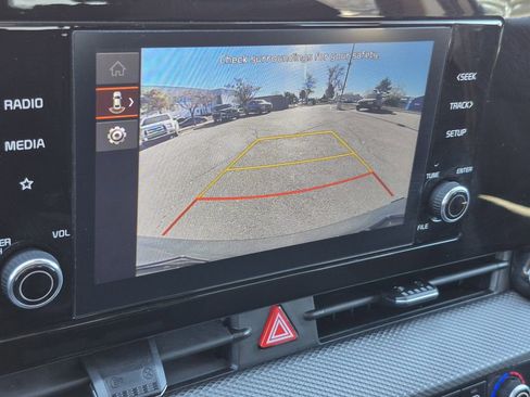 Used 2023 Kia Sportage LX image 15