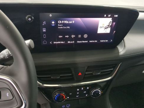 Used 2025 Buick Encore GX Sport Touring w/ Comfort Package image 40