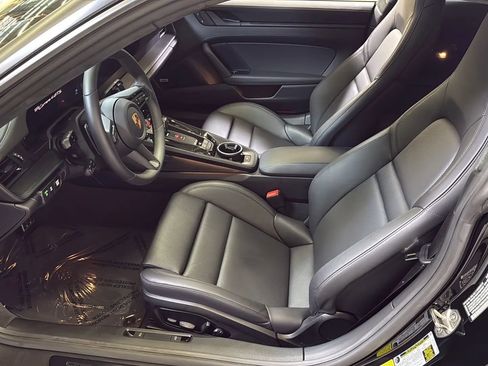 Used 2025 Porsche 911 Carrera 4 GTS image 15