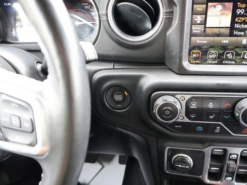 Used 2021 Jeep Wrangler Unlimited Sahara w/ Cold Weather Group image 28