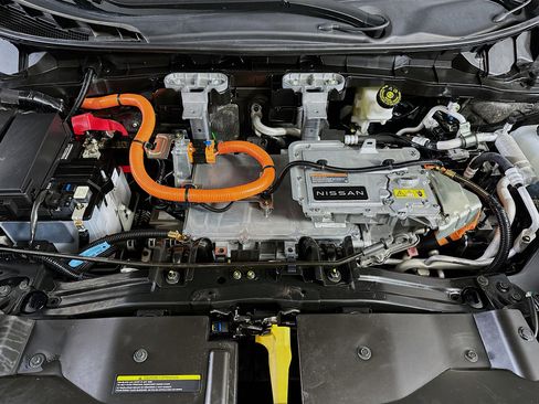 Used 2023 Nissan Ariya FWD image 34