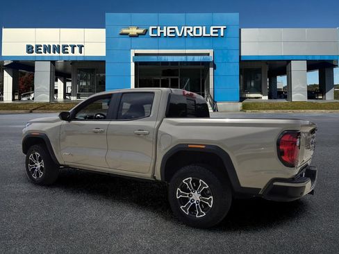 Used 2024 GMC Canyon AT4 w/ Canyon Safety Plus Package AWD/4WD image 4