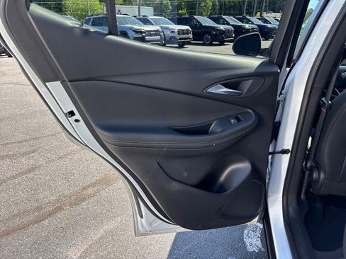 Used 2021 Buick Encore GX Preferred FWD image 31