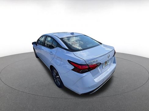 Used 2025 Nissan Versa SV image 6