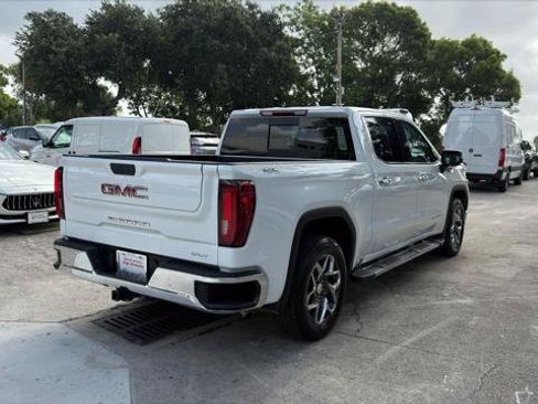 Used 2025 GMC Sierra 1500 SLT w/ SLT Premium Package AWD/4WD image 11