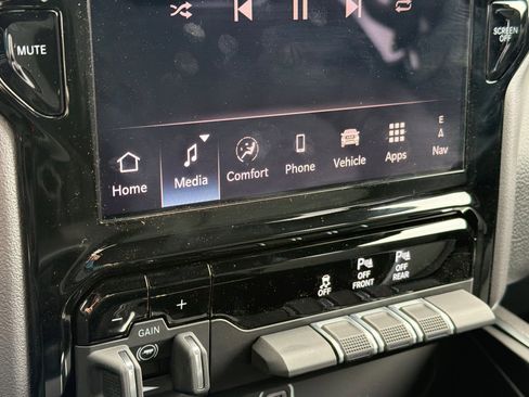 New 2026 RAM 1500 Big Horn AWD/4WD image 18