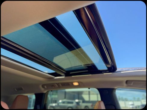 Used 2023 INFINITI QX60 Sensory w/ Vision Package image 6