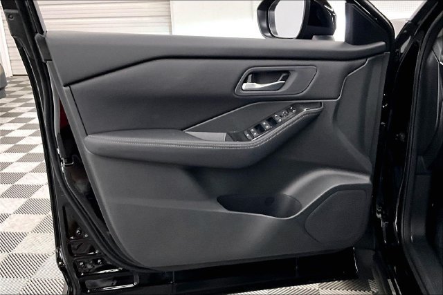New 2027 Nissan Rogue SV FWD image 32