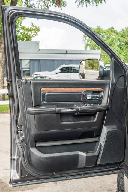Used 2017 RAM 3500 Laramie AWD/4WD image 17
